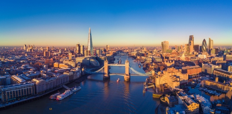 clear london bridge view